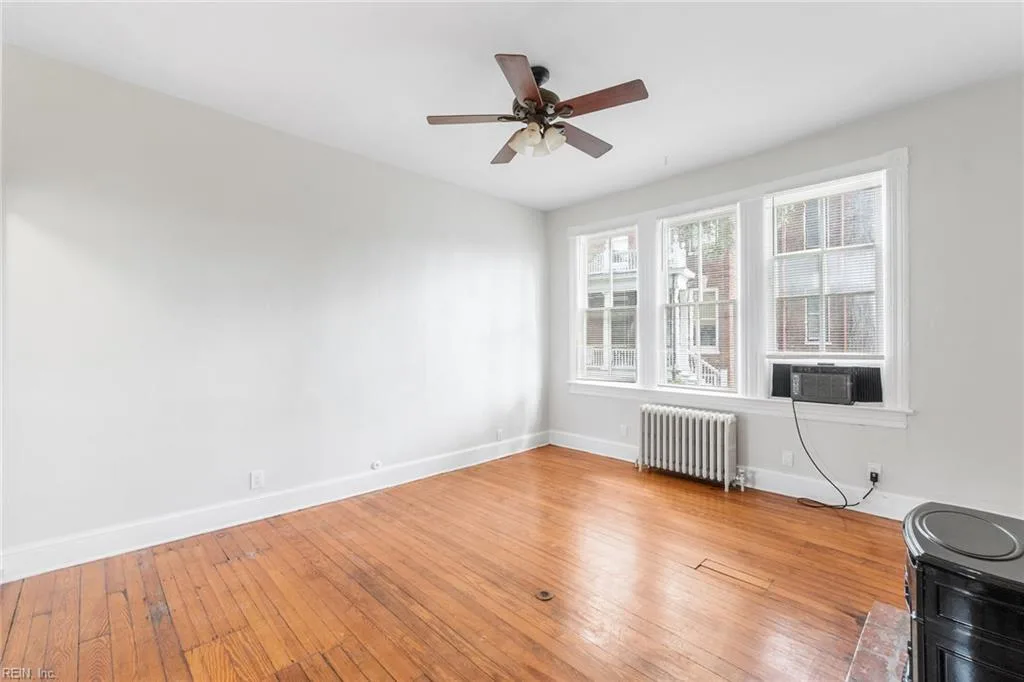 407 Warren CRES #2, NORFOLK VA 23507 - Photo 5