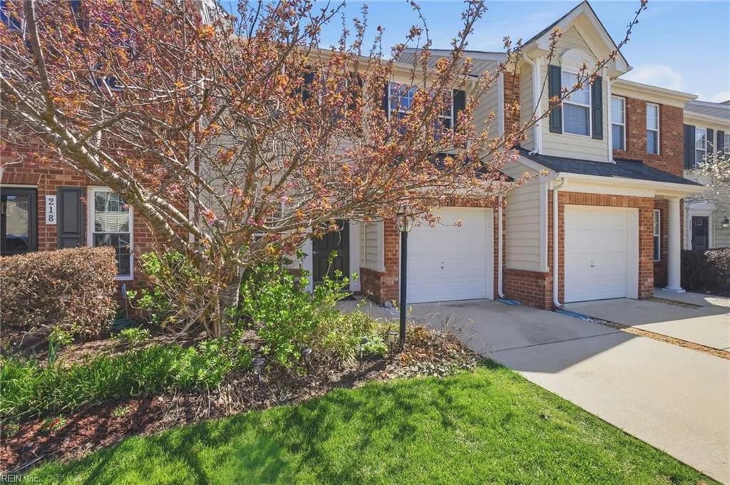 216 Ashton DR, YORKTOWN VA 23690 - Photo 5