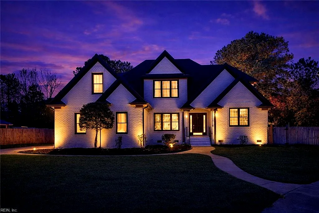 309 Sweetbay DR, Chesapeake — 5 bed Residential, 3,600 sqft