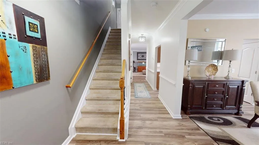 225 W Gilbert ST, HAMPTON VA 23669 - Photo 5