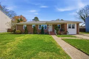 209 Truxton AVE, Portsmouth — 4 bed Residential, 2,462 sqft