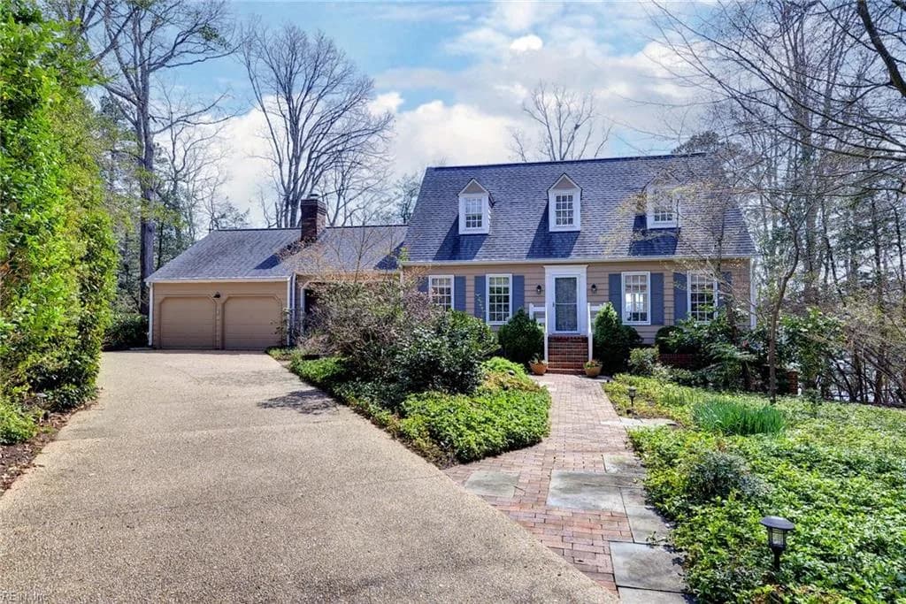 124 Northpoint DR, WILLIAMSBURG VA 23185 - Photo 4