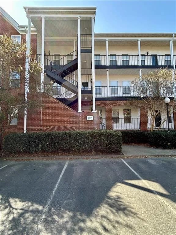 103 Westover AVE #102, NORFOLK VA 23507 - Photo 2