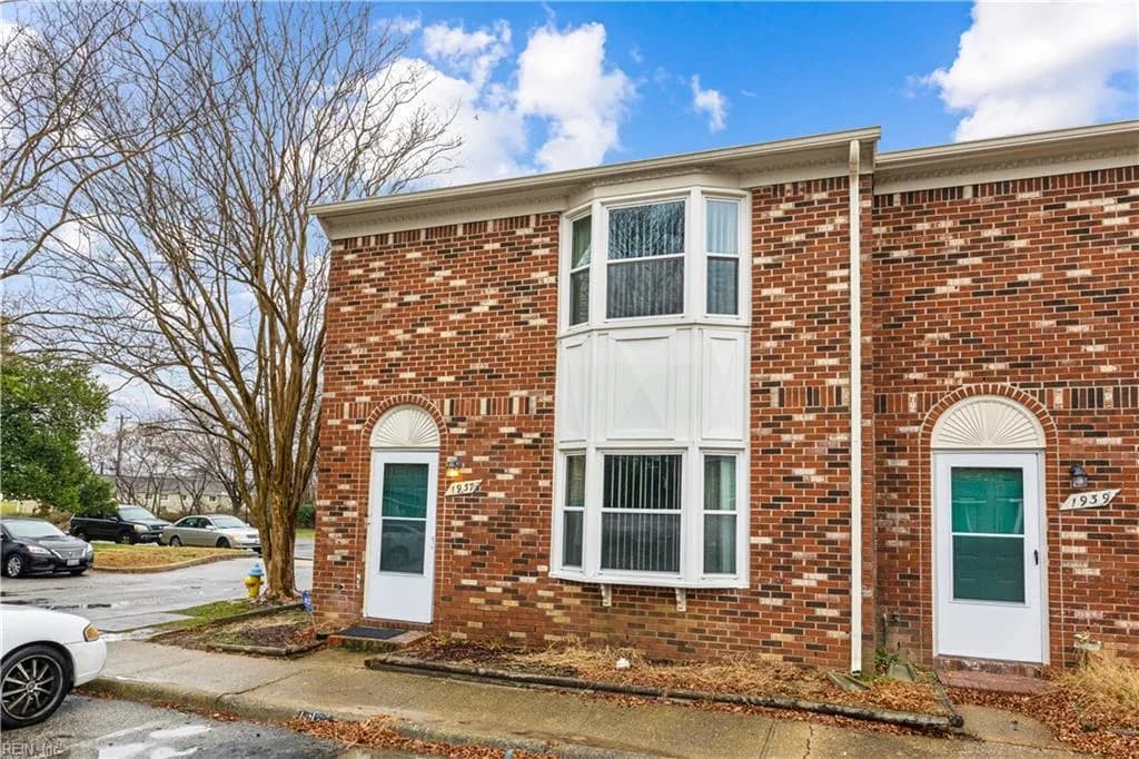1937 Darnell DR, VIRGINIABEACH VA 23455 - Photo 3