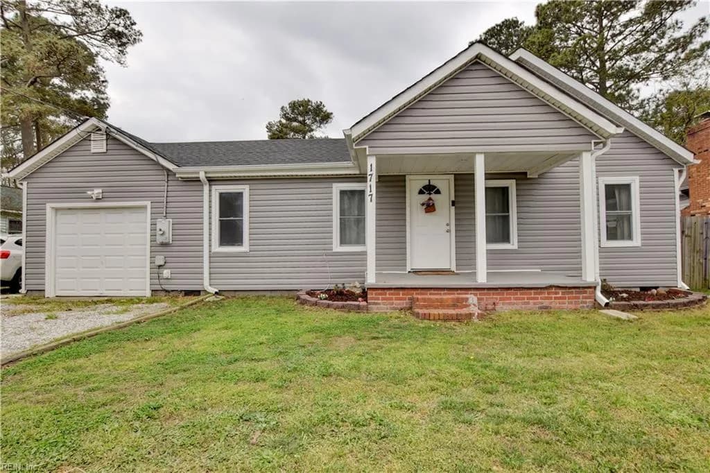 1717 Sparrow RD, CHESAPEAKE VA 23320 - Main photo