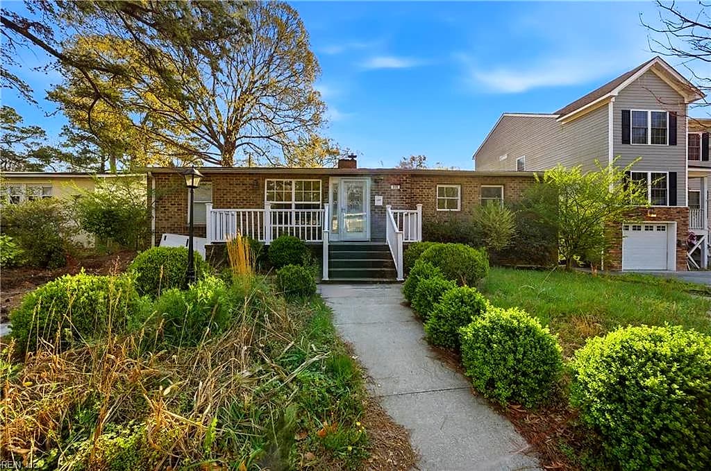 808 Pine Harbor DR, NORFOLK VA 23502 - Photo 2