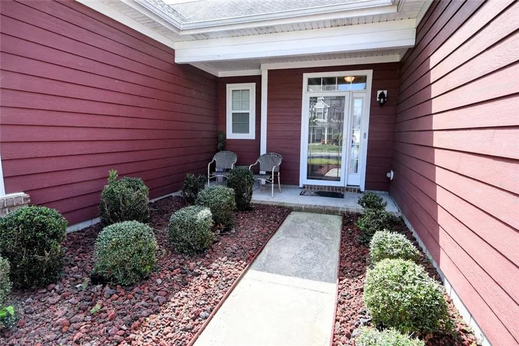 4521 Moonlight WAY, CHESAPEAKE VA 23321 - Photo 3