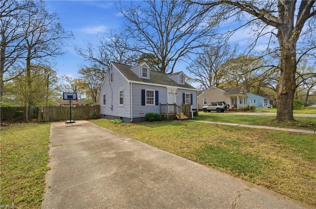 17 Green Oaks RD, NEWPORTNEWS VA 23601 - Photo 5