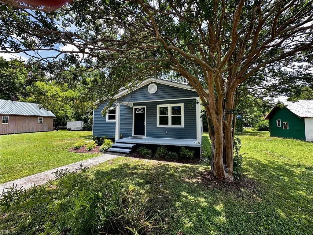 212 TURNER ST, EMPORIA VA 23847 - Photo 3