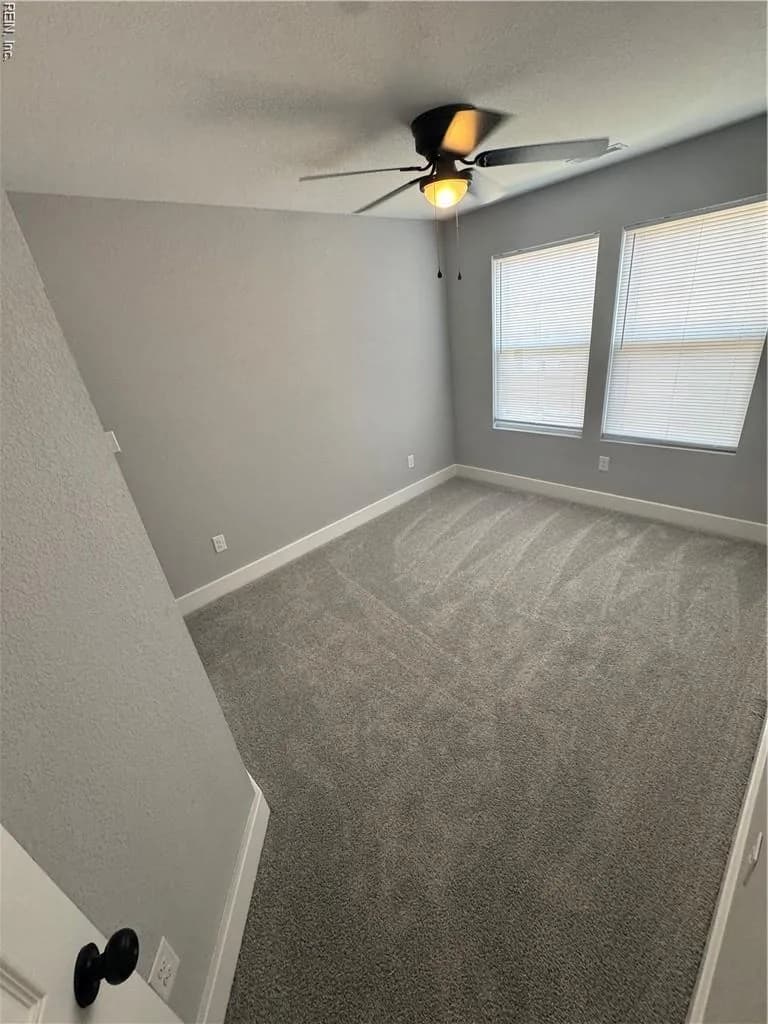 109 Day ST, SUFFOLK VA 23434 - Photo 4