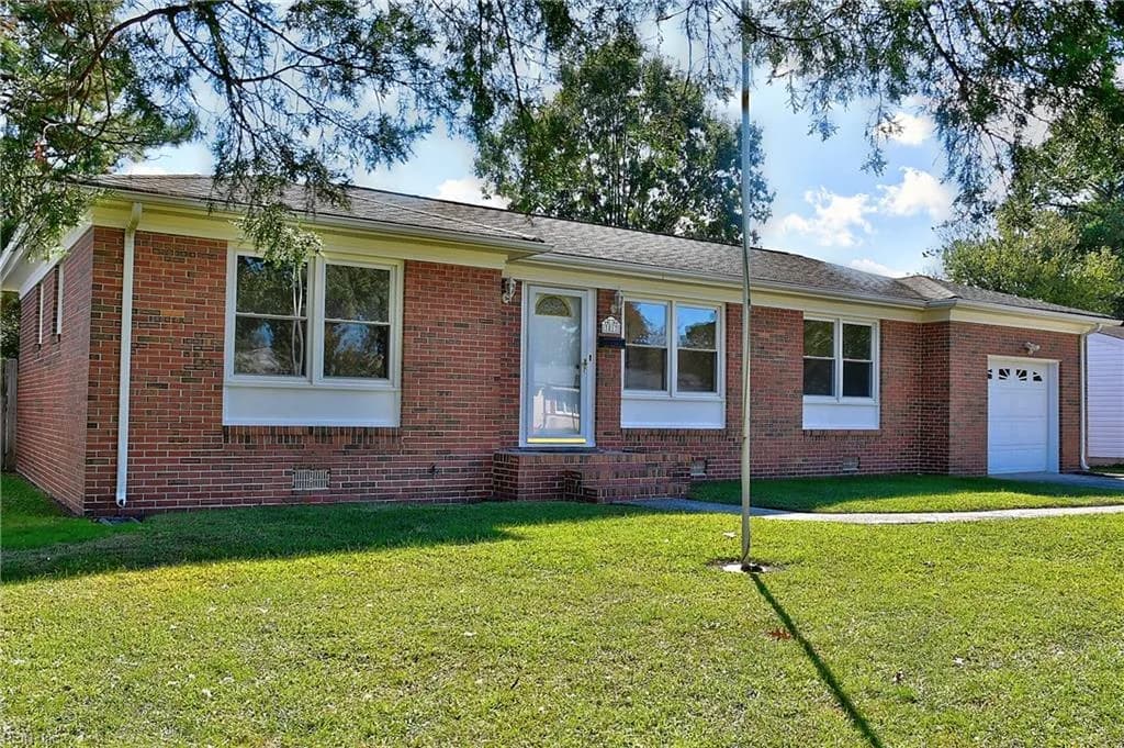 3817 Colonial PW, VIRGINIABEACH VA 23452 - Photo 2