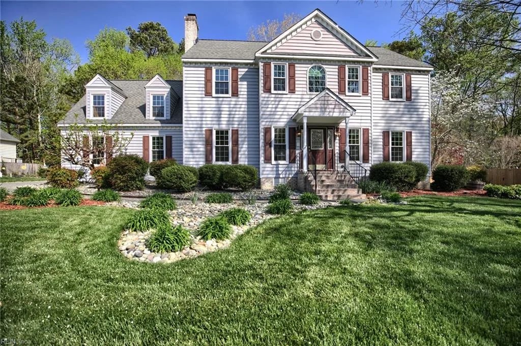 111 Manassas LOOP, YORKTOWN VA 23693