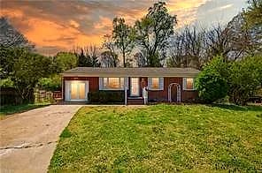 219 Goode DR, NEWPORT NEWS VA 23602 - Main photo