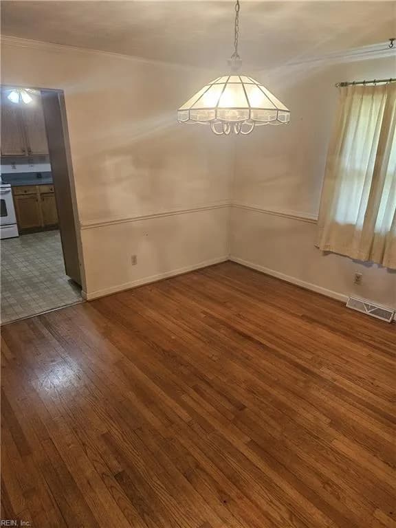 305 Providence RD, CHESAPEAKE VA 23325 - Photo 3
