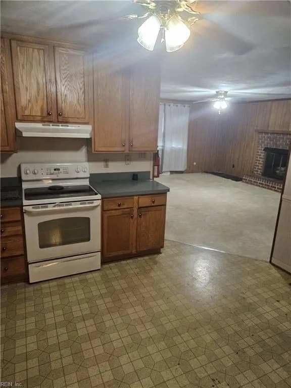 305 Providence RD, CHESAPEAKE VA 23325 - Photo 4