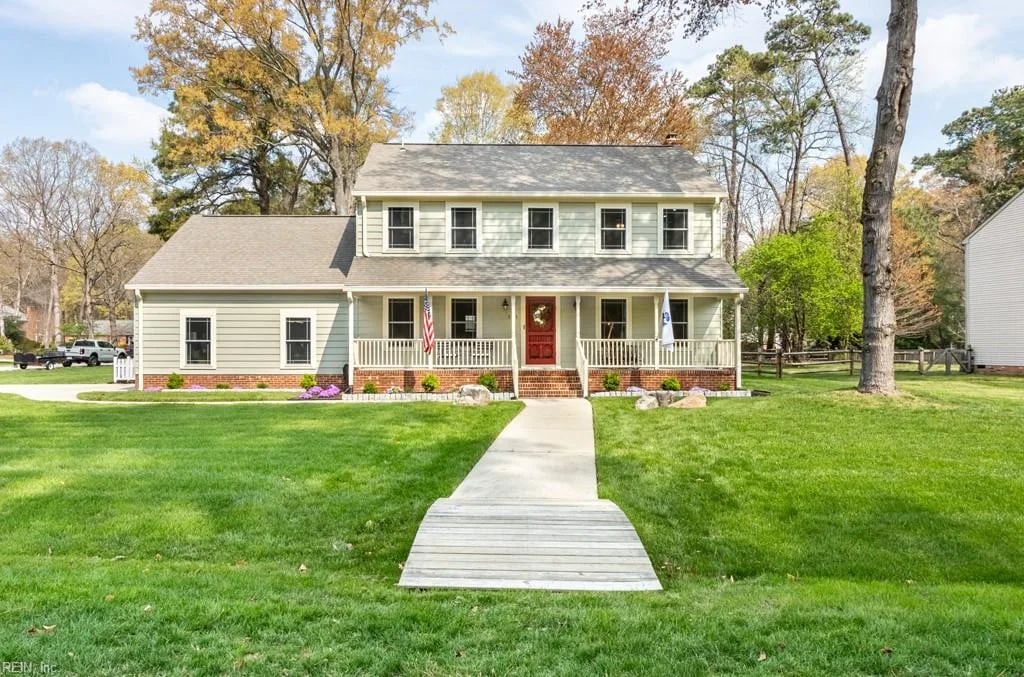 101 Yorkwood LN, Yorktown — 4 bed Residential, 2,691 sqft