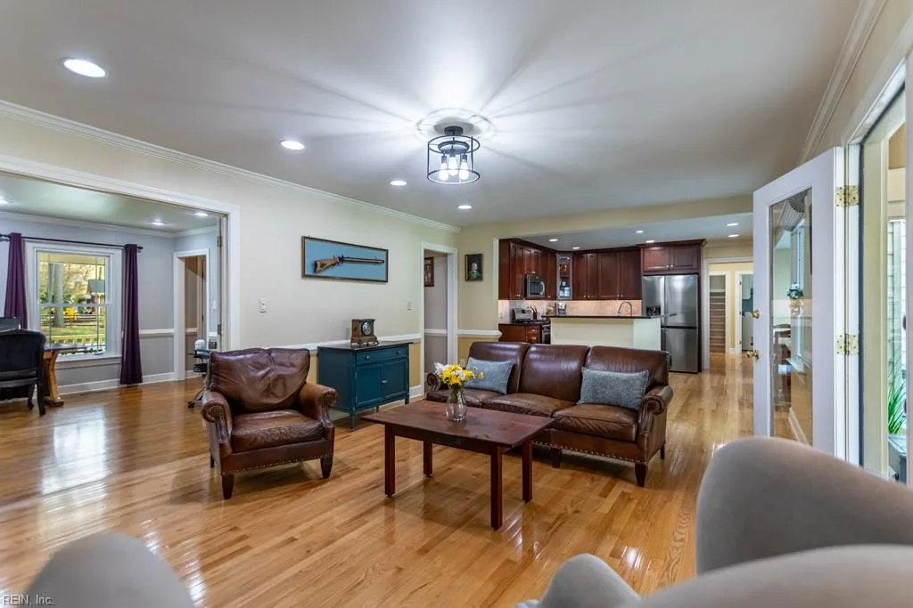 101 Yorkwood LN, YORKTOWN VA 23692 - Photo 4