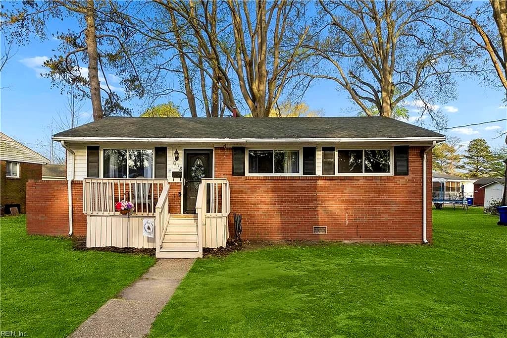 618 McLean ST, Portsmouth — 3 bed Residential, 950 sqft