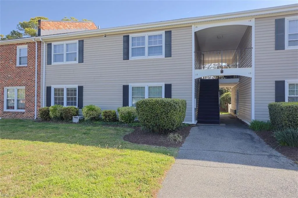 15 Towne Square DR, Newport News — 2 bed Residential, 1,100 sqft