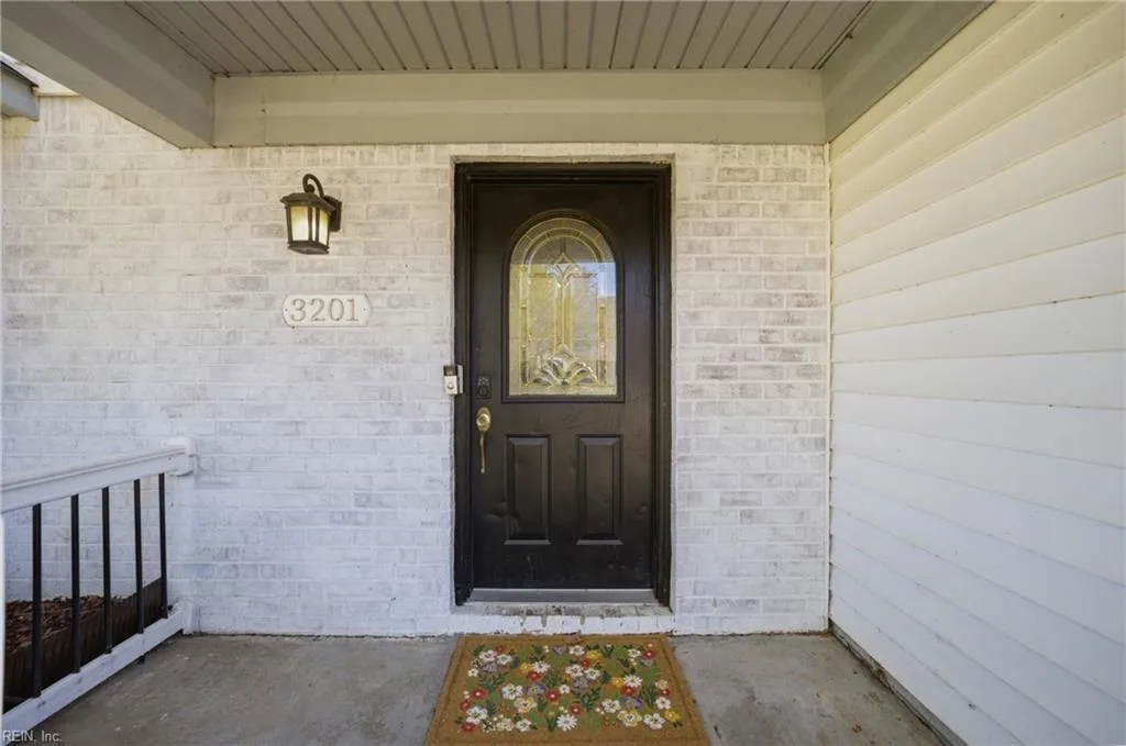 3201 Barberry LN, VIRGINIABEACH VA 23453 - Photo 3