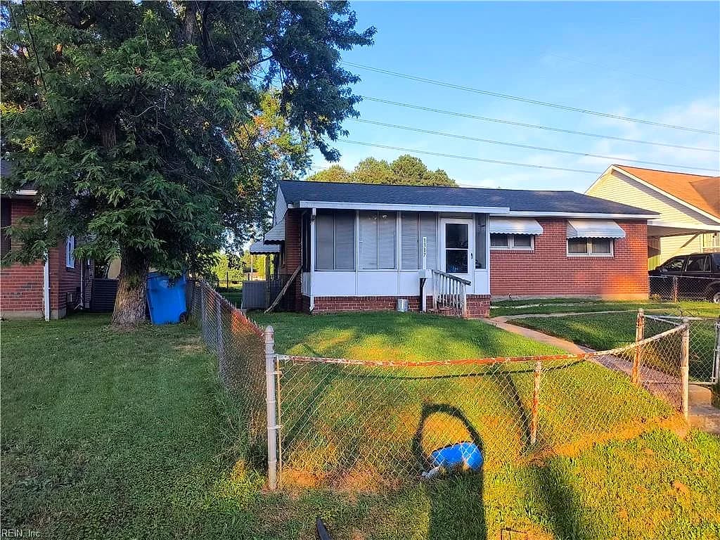 1317 Yeadon RD, CHESAPEAKE VA 23324 - Photo 3