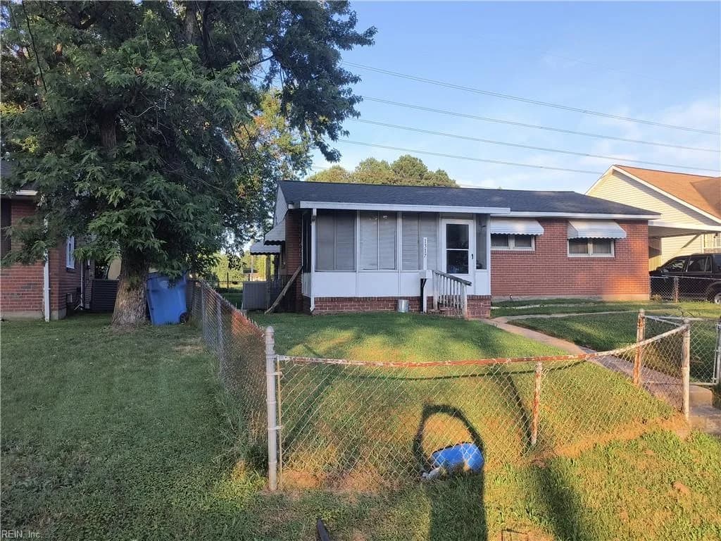 1317 Yeadon RD, CHESAPEAKE VA 23324 - Photo 3