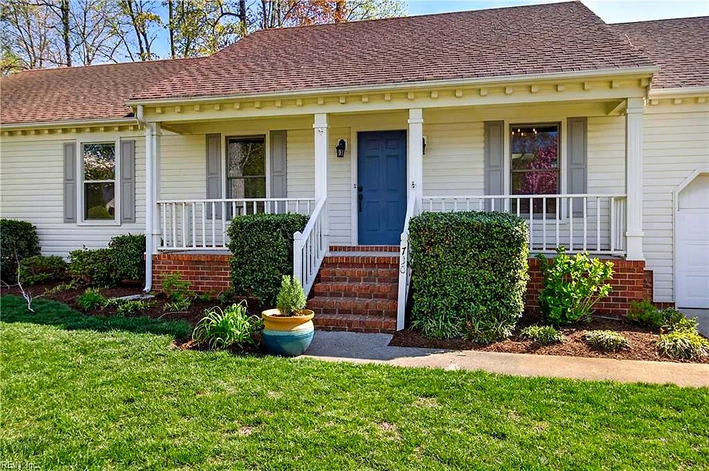730 Beckley LN, Chesapeake — 4 bed Residential, 2,060 sqft