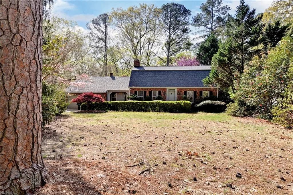 803 Wormley Creek DR, YORKTOWN VA 23692 - Photo 3