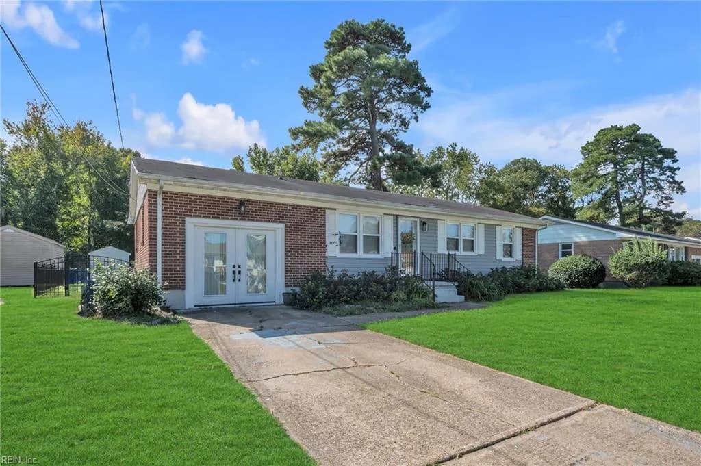 1103 Warfield DR, PORTSMOUTH VA 23701 - Photo 4