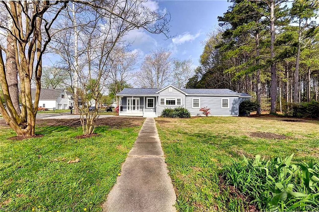 20 Hewitt ST, Saluda — 3 bed Residential, 2,099 sqft