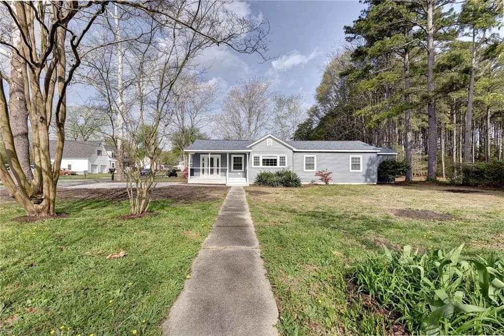 20 Hewitt ST, SALUDA VA 23149 - Photo 2