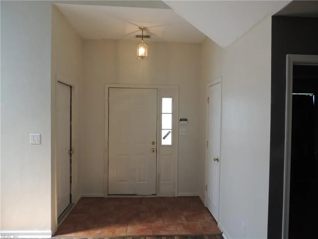 107 Dana DR, SUFFOLK VA 23434 - Photo 5
