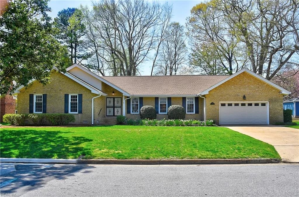 4505 Old English CIR, Virginia Beach — 4 bed Residential, 2,900 sqft