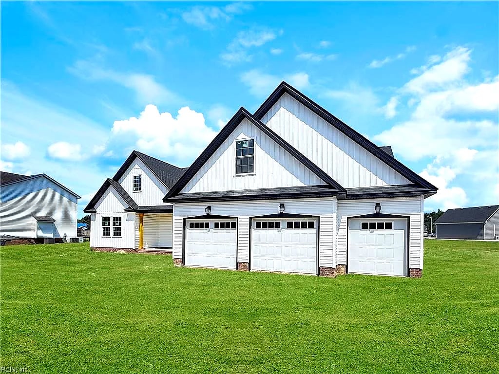 116 Grand View DR, Elizabeth City — 4 bed Residential, 2,337 sqft