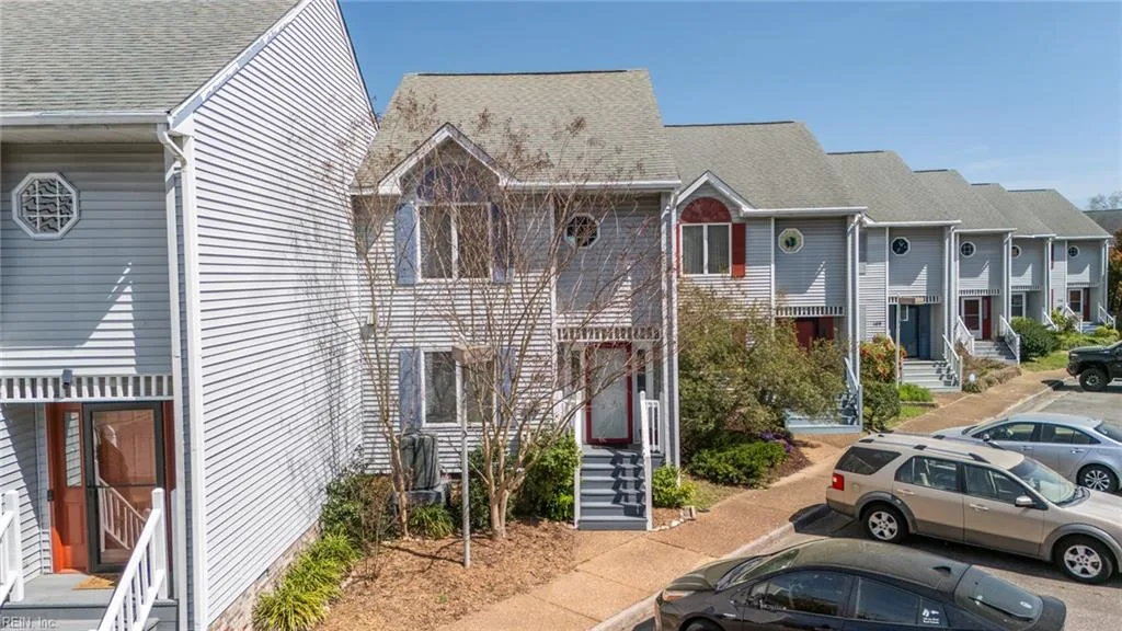105 Scotts PT #3, Hampton — 2 bed Residential, 1,411 sqft