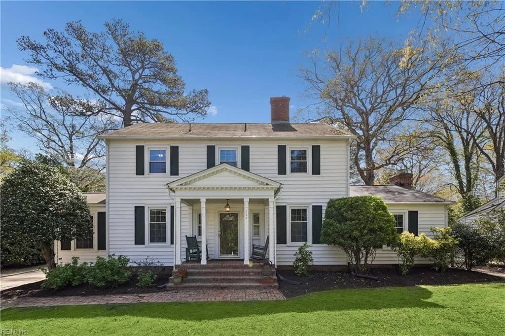223 Shoe LN, NEWPORTNEWS VA 23606 - Photo 3