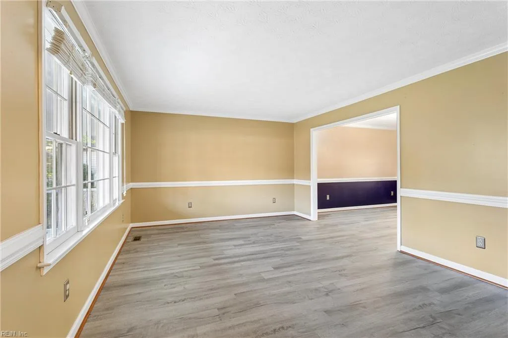 13 Estate DR, HAMPTON VA 23666 - Photo 4
