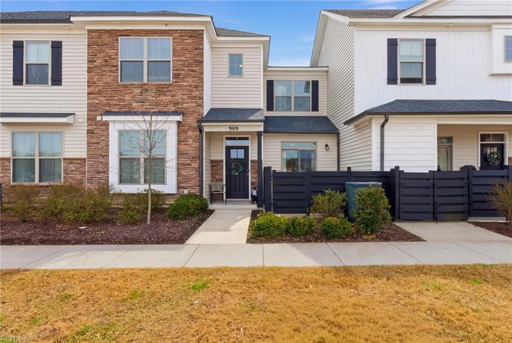 909 Kathy Ann WAY W, CARROLLTON VA 23314