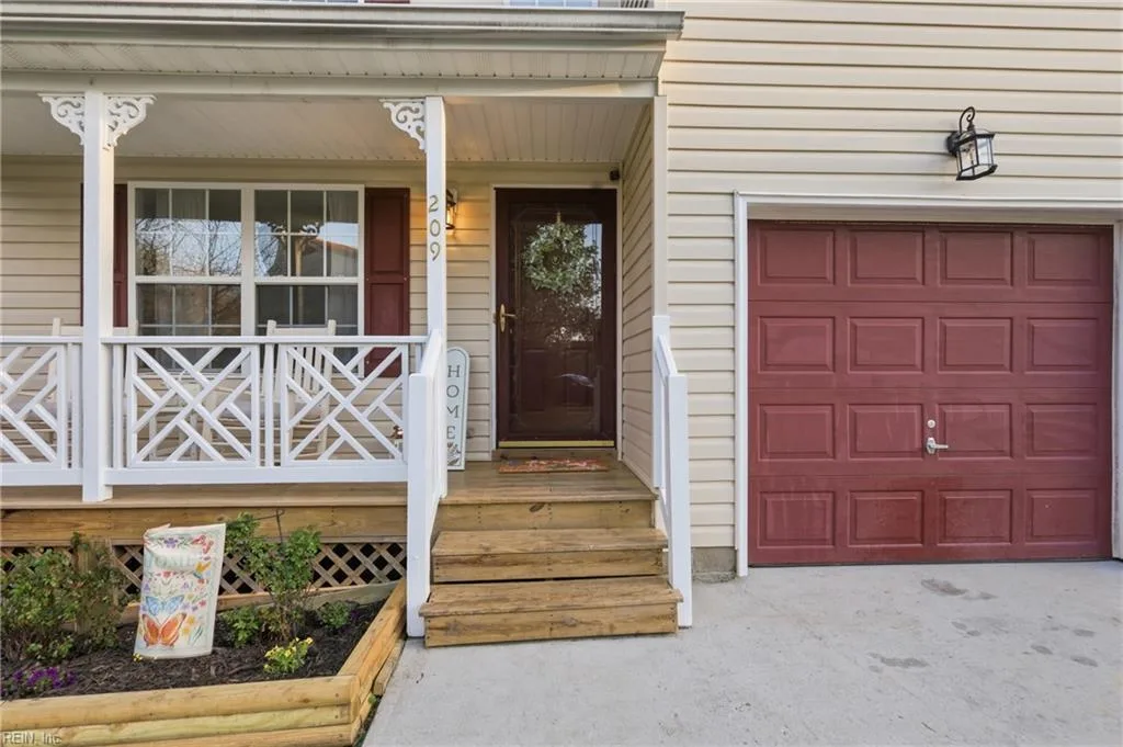 209 Bruton DR, WILLIAMSBURG VA 23185 - Photo 5