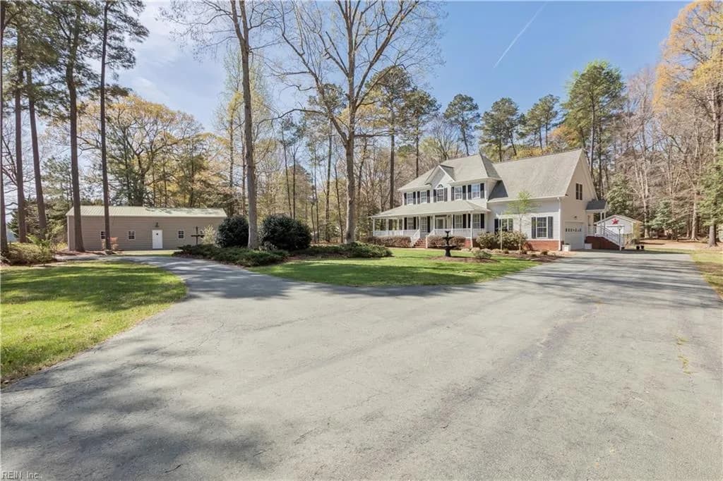 3346 Hickory Fork RD, GLOUCESTER VA 23061 - Photo 3