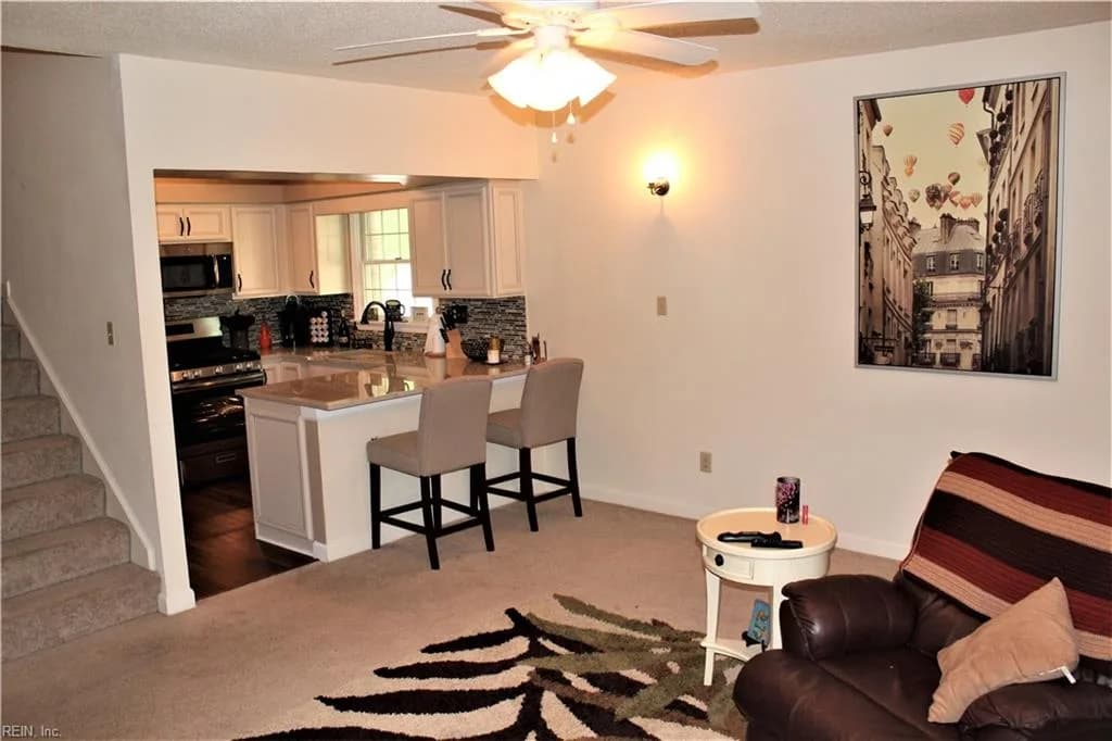 561 Kristy CT, NEWPORTNEWS VA 23602 - Photo 4