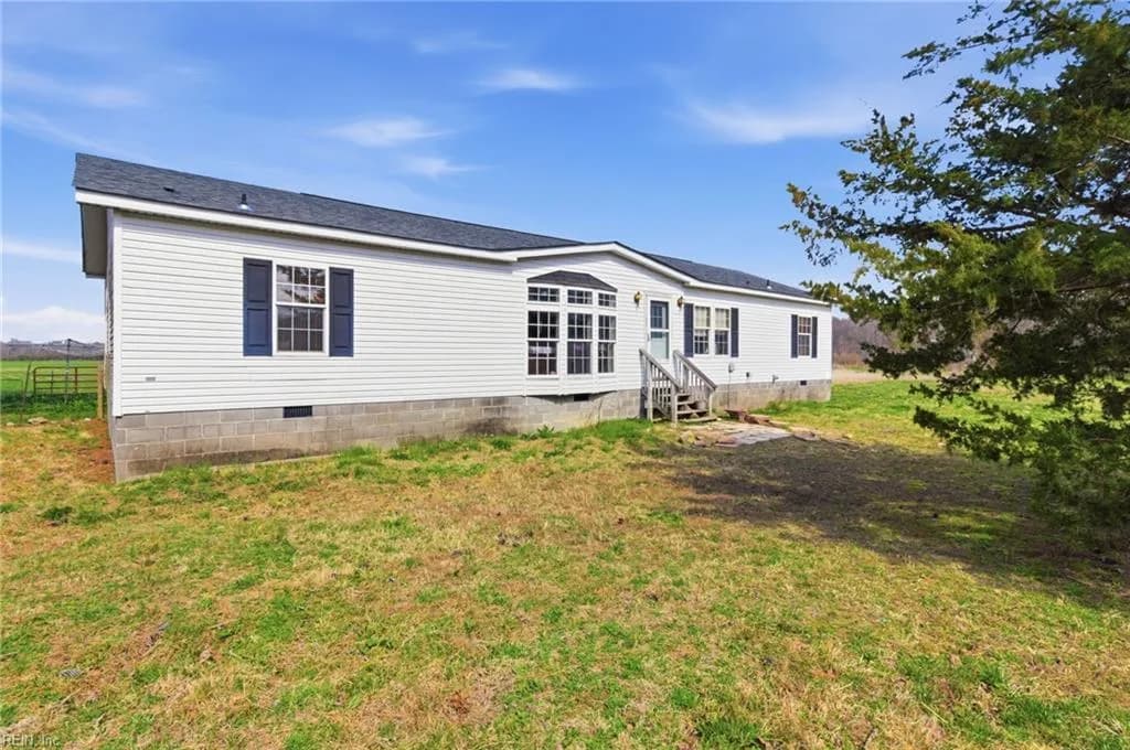 33241 Boothe RD, IVOR VA 23866 - Photo 2