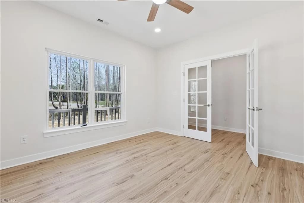 11348 East West PW, GLOUCESTER VA 23061 - Photo 5