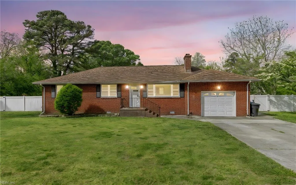 4904 Farrington DR, Virginia Beach — 3 bed Residential, 1,357 sqft