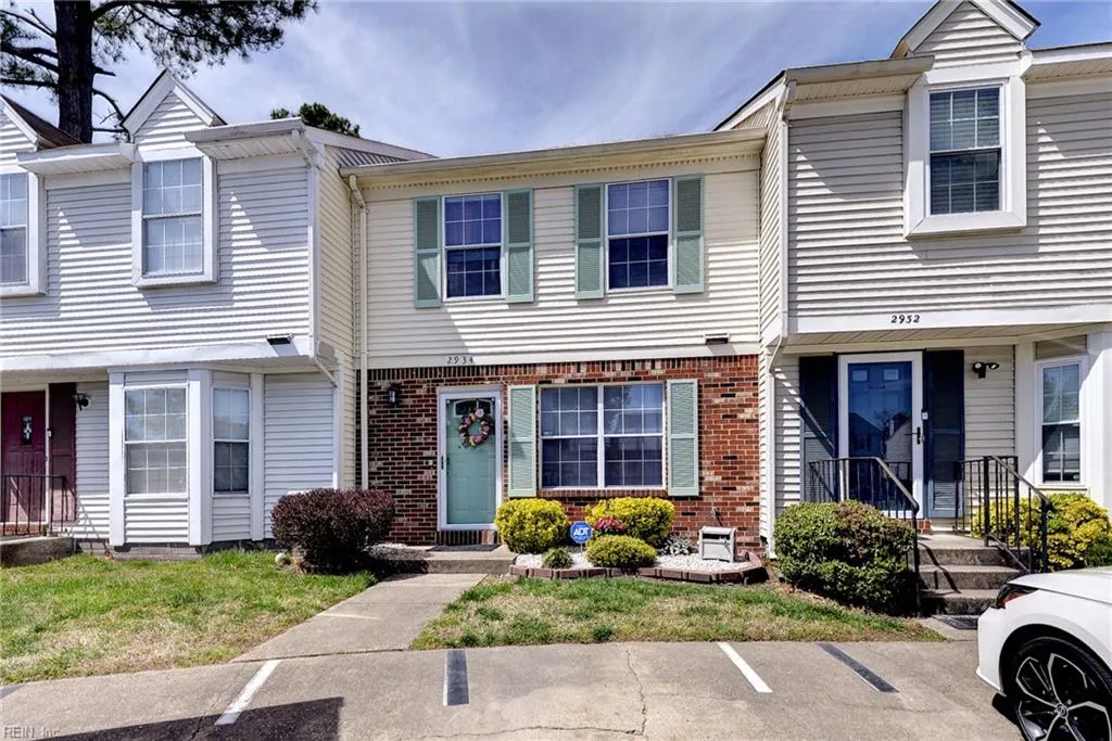 2934 Szetela CT, Hampton — 3 bed Residential, 1,312 sqft