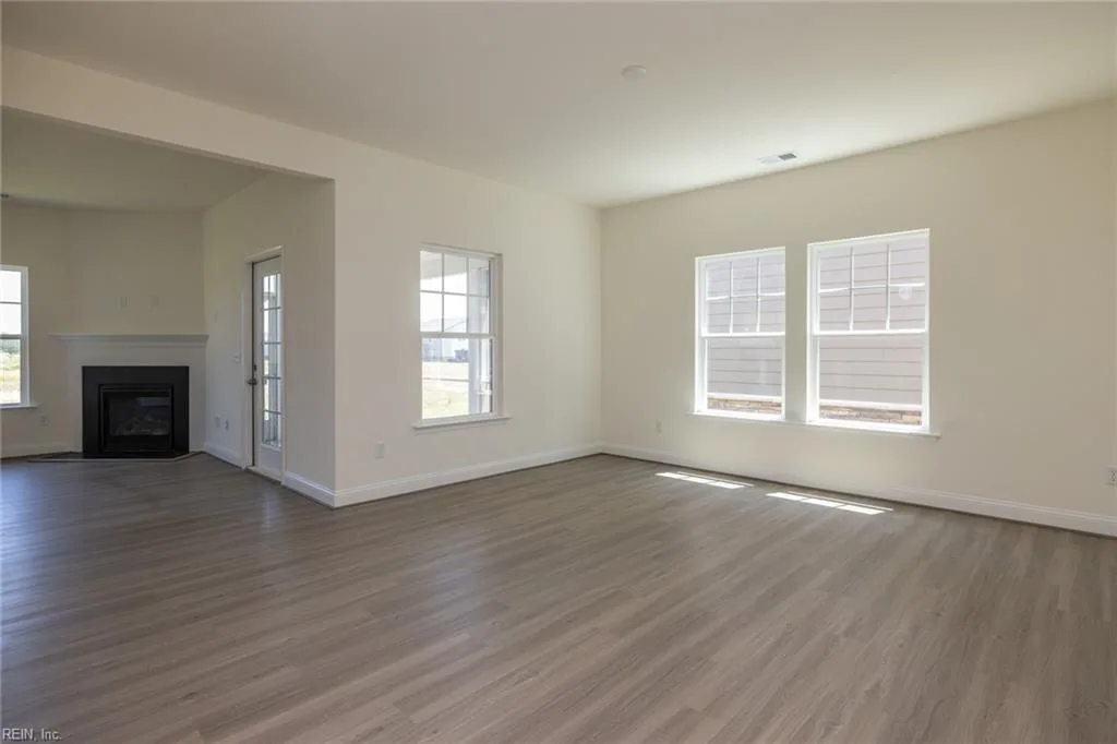 106 Getty RD, SUFFOLK VA 23434 - Photo 5