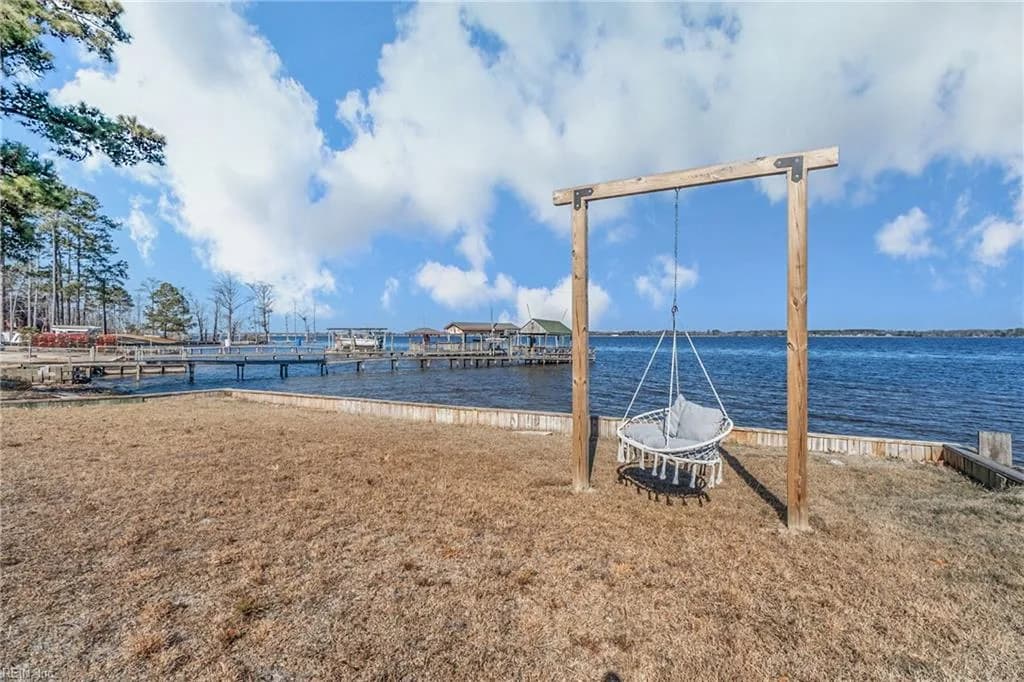 106 Shore DR, HERTFORD NC 27944 - Main photo