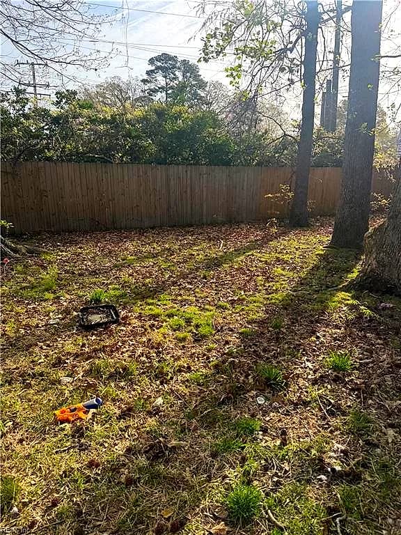 56 Stratford RD, NEWPORT NEWS VA 23601 - Photo 3