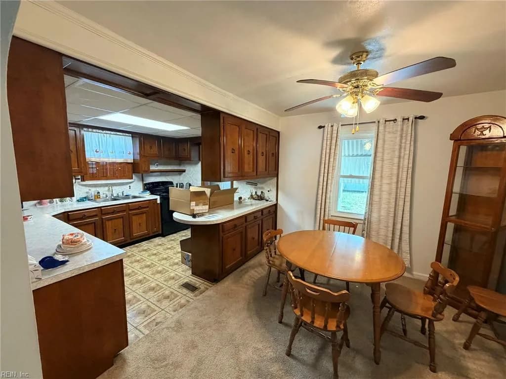135 Howe ST, NORFOLK VA 23503 - Photo 4