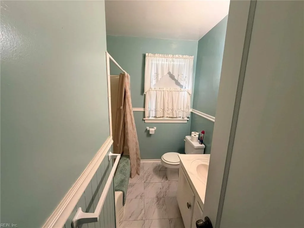 135 Howe ST, NORFOLK VA 23503 - Photo 5